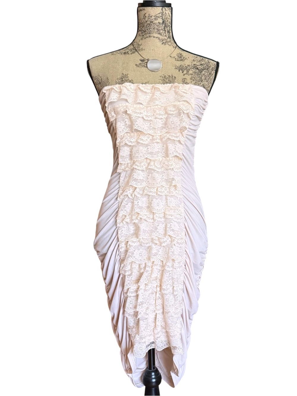 Y2K Cream Strapless Ruffled Lace Midi Dress Size M